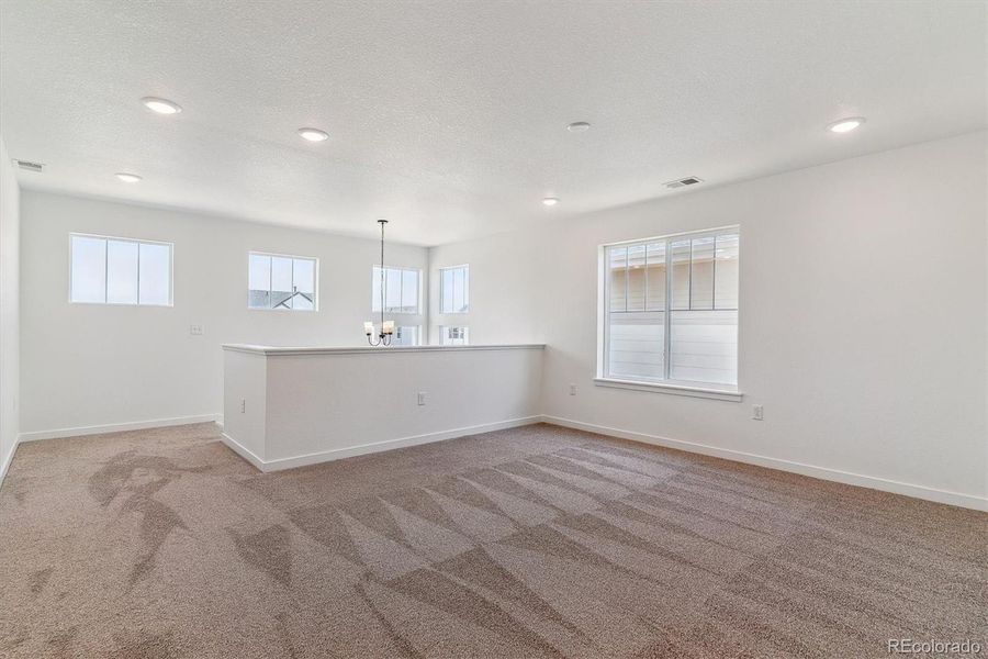 Spacious, unfurnished interior of a new home in Harvest Crossing, Aurora (Image 18).