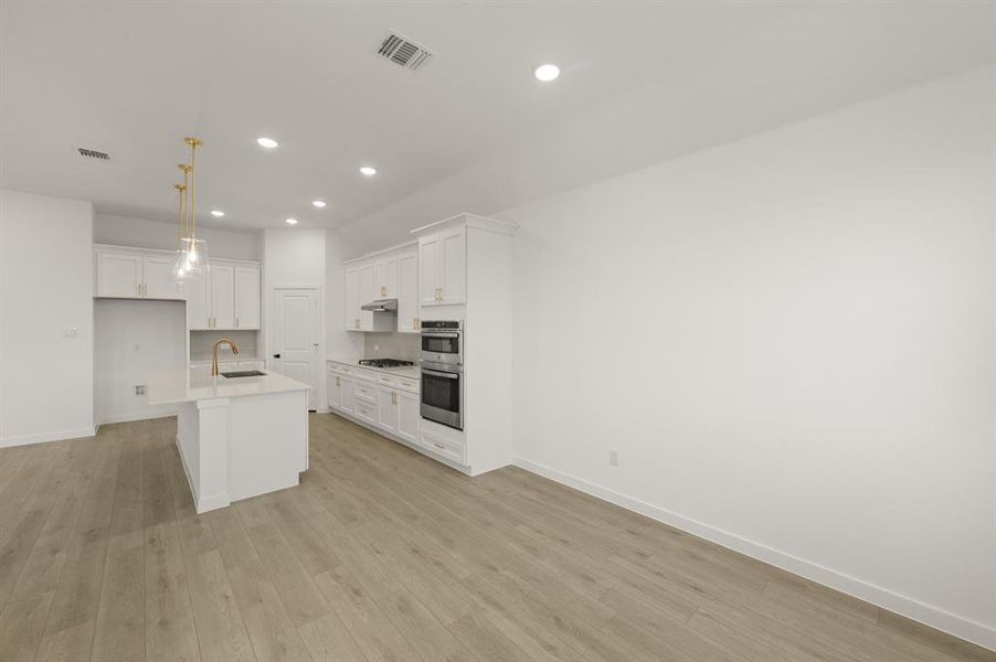 716 Tyronza- Dining-2