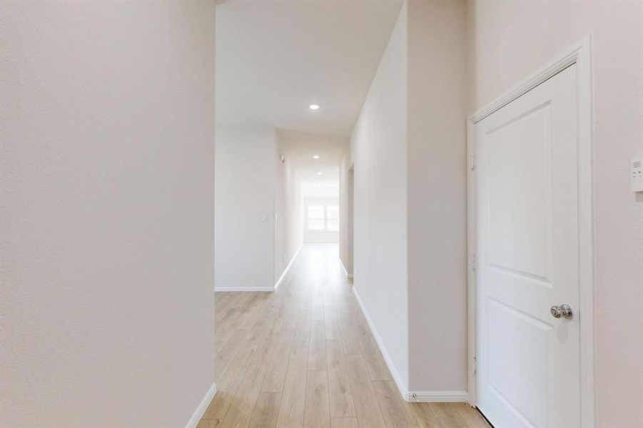 Spacious, unfurnished interior of a new home in Verandah, Royse City (Image 29).