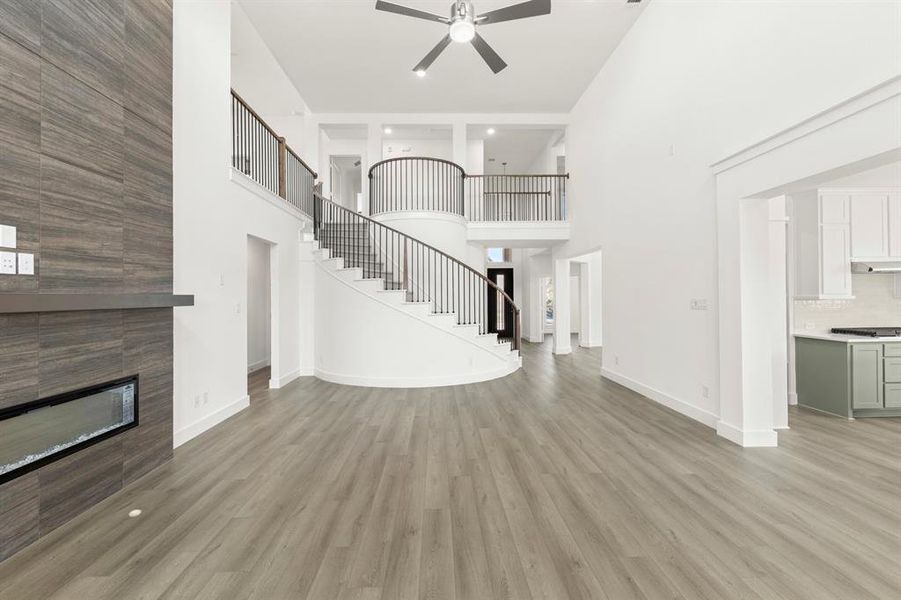 08. 2509 Rolling - Family (2) 08. 2509 Rolling - Family (2)