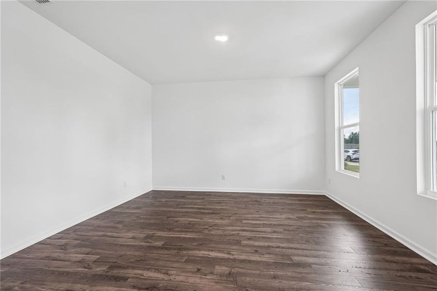 Spacious, unfurnished interior of a new home in Heritage River, Euharlee (Image 23). Spacious, unfurnished interior of a new home in Heritage River, Euharlee (Image 23).