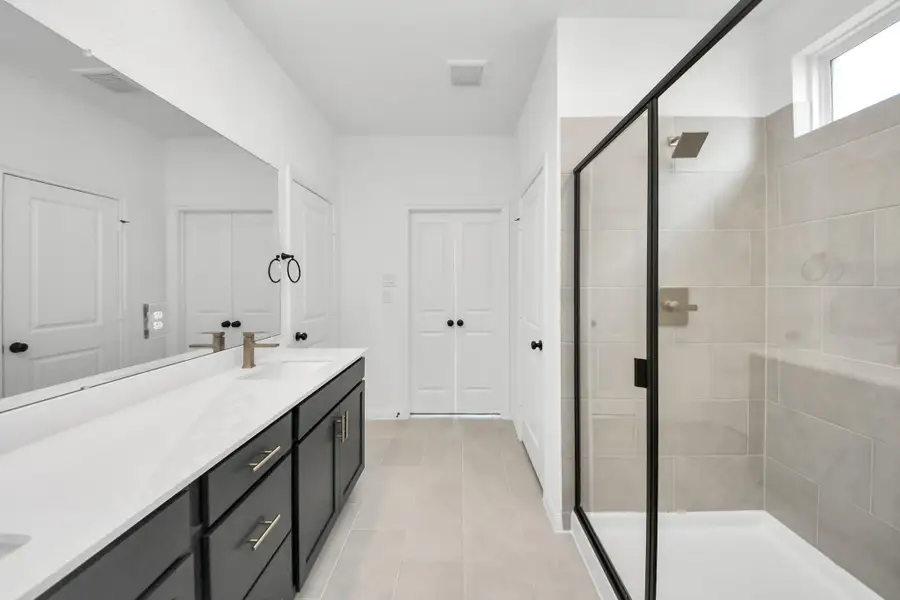 Furnished interior view inside a new home in , Katy (Image 7).