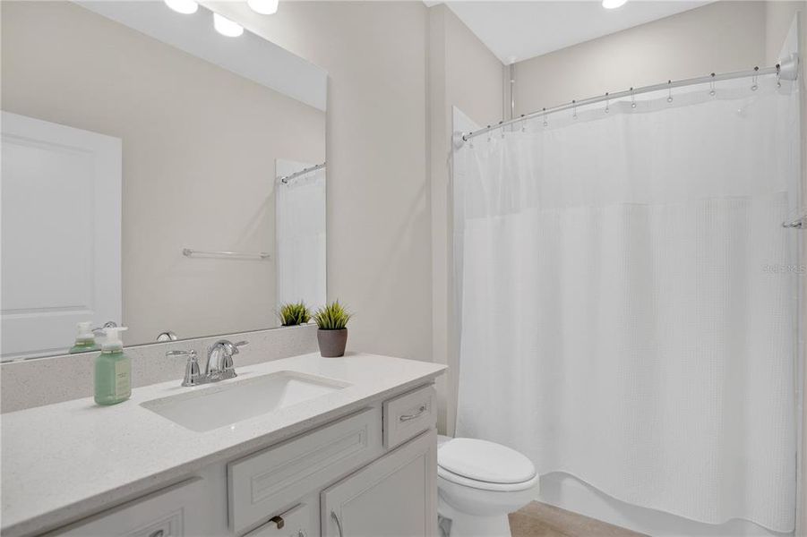 Furnished interior view inside a new home in , Deland (Image 18).