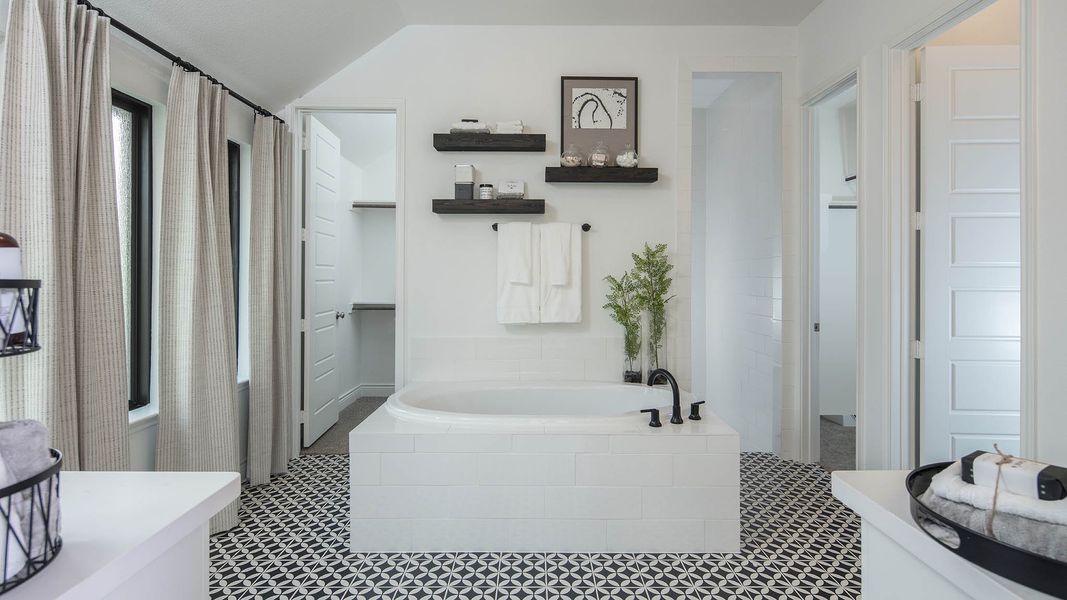 Furnished interior view inside a new home in Meadows of Mill Creek, Seguin (Image 41).