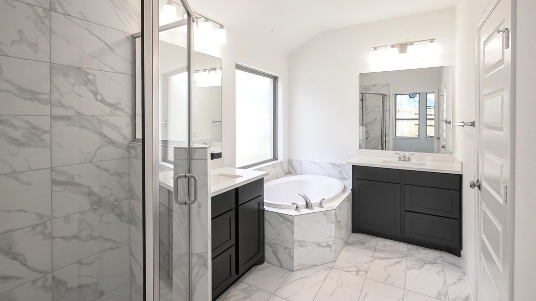 Furnished interior view inside a new home in Crosswinds 40', Kyle (Image 8).