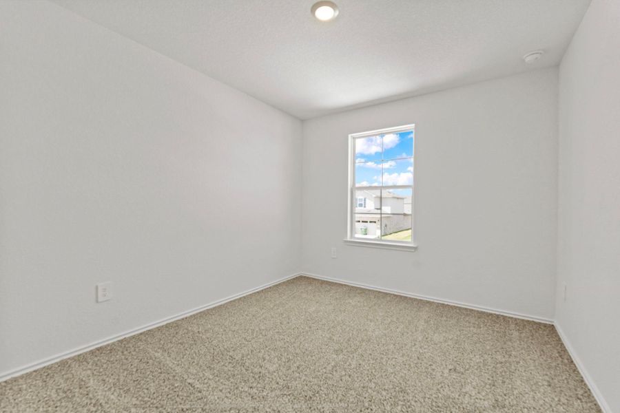Spacious, unfurnished interior of a new home in Palomino, Manor (Image 16).