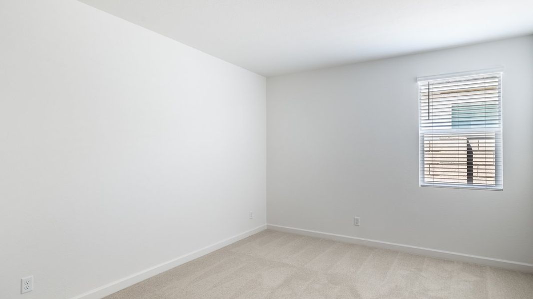 Spacious, unfurnished interior of a new home in Zanjero Pass, Waddell (Image 27).