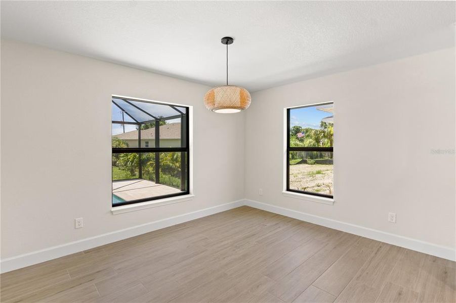 Spacious, unfurnished interior of a new home in , Rotonda West (Image 26).