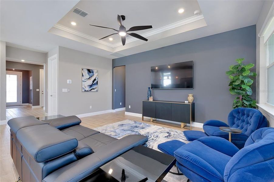 Furnished interior view inside a new home in , Englewood (Image 13).