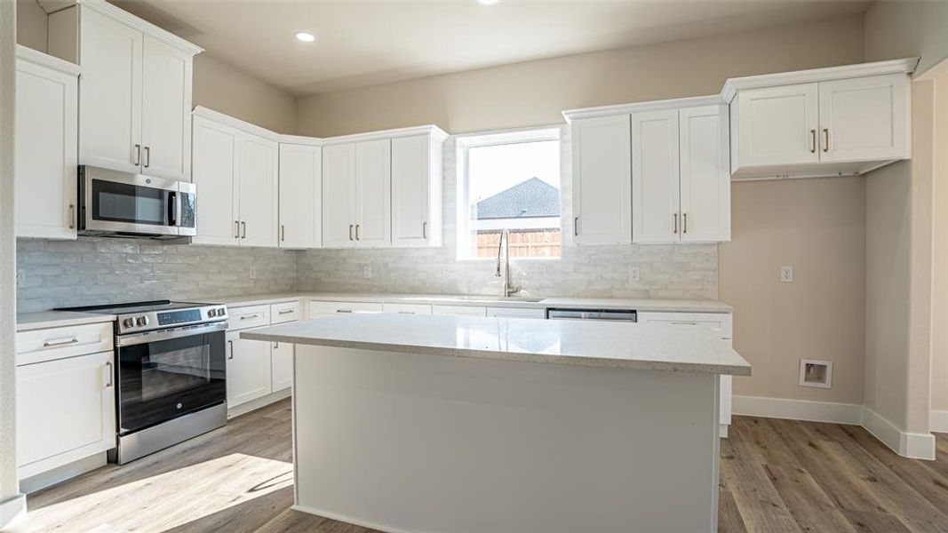 Furnished interior view inside a new home in , Granbury (Image 10). Furnished interior view inside a new home in , Granbury (Image 10).