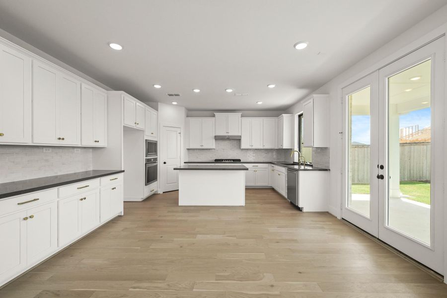 Image 16 of a home in Bridgeland 45', 50', 70'.