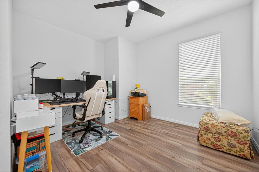 Furnished interior view inside a new home in Creekside Court, Magnolia (Image 26). Furnished interior view inside a new home in Creekside Court, Magnolia (Image 26).