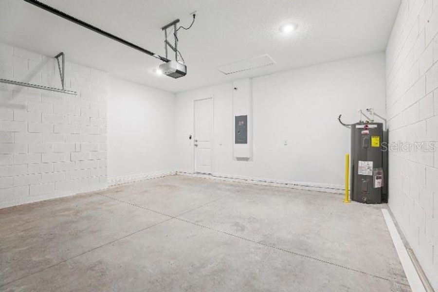 Spacious, unfurnished interior of a new home in Sunbrooke, St. Cloud (Image 39). Spacious, unfurnished interior of a new home in Sunbrooke, St. Cloud (Image 39).