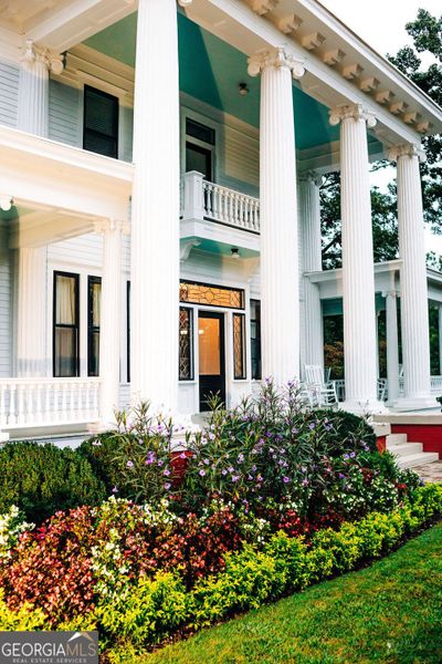 Front exterior of a new home in Rosewood Lake Estates, Hoschton, GA, highlighting curb appeal (Image 71).