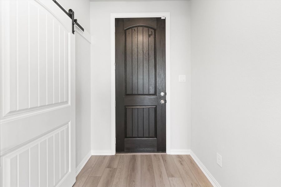 Spacious, unfurnished interior of a new home in Clear Sky Addition, Valley View (Image 17).