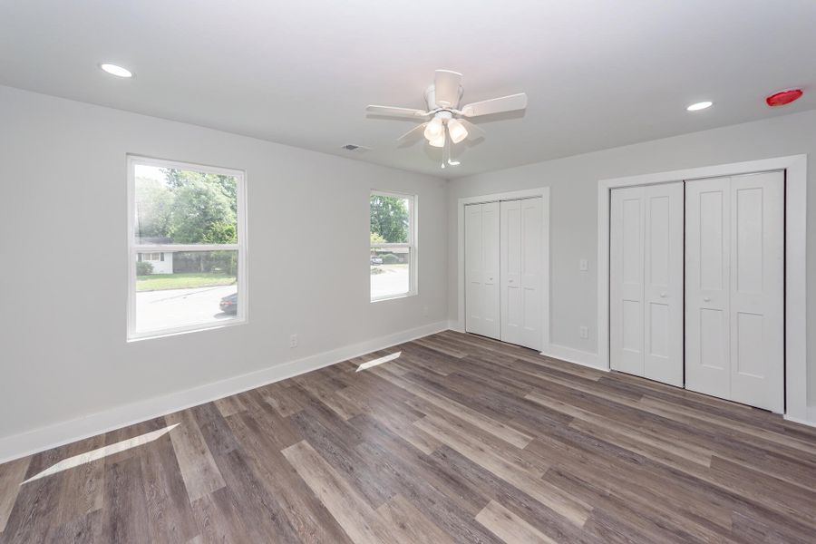 Spacious, unfurnished interior of a new home in , Hanahan (Image 34).