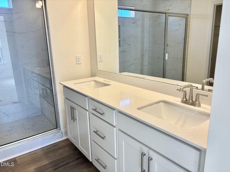 Double vanity Double vanity