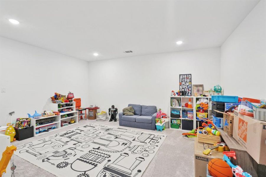 Furnished interior view inside a new home in , Fort Worth (Image 29).