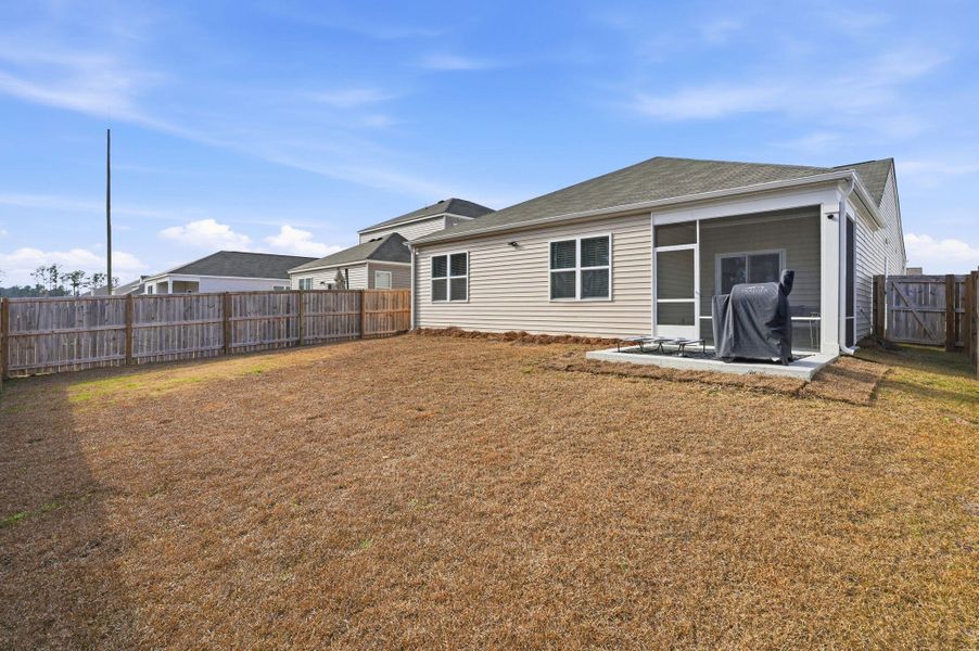 Exterior details and patio area of a home in , Summerville (Image 4).
