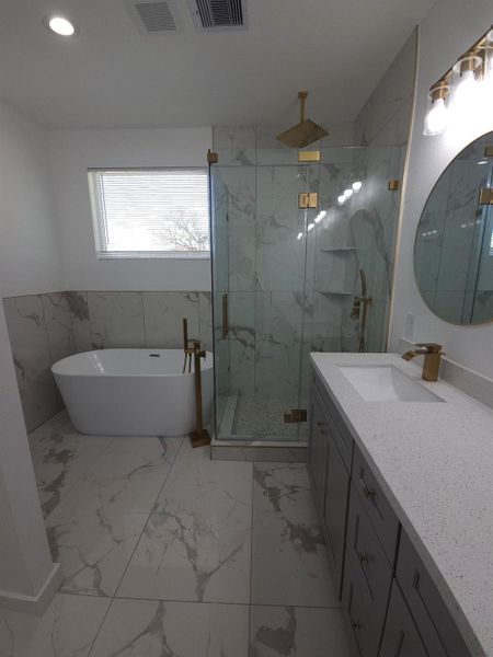 Furnished interior view inside a new home in , Baytown (Image 10).