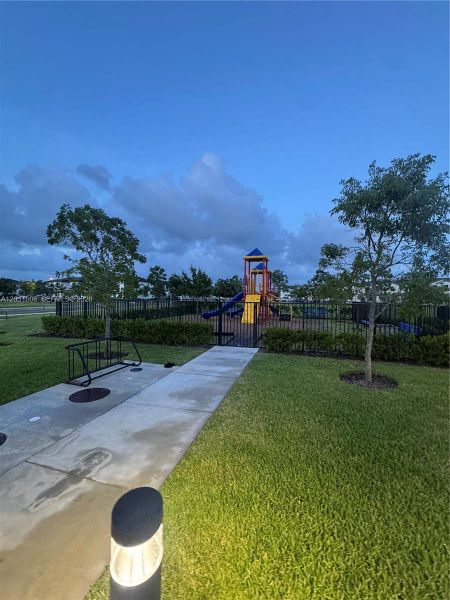 Community amenities in , Homestead (Image 50).
