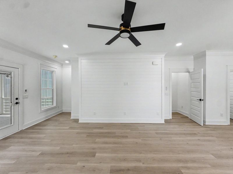 Spacious, unfurnished interior of a new home in , North Charleston (Image 18).