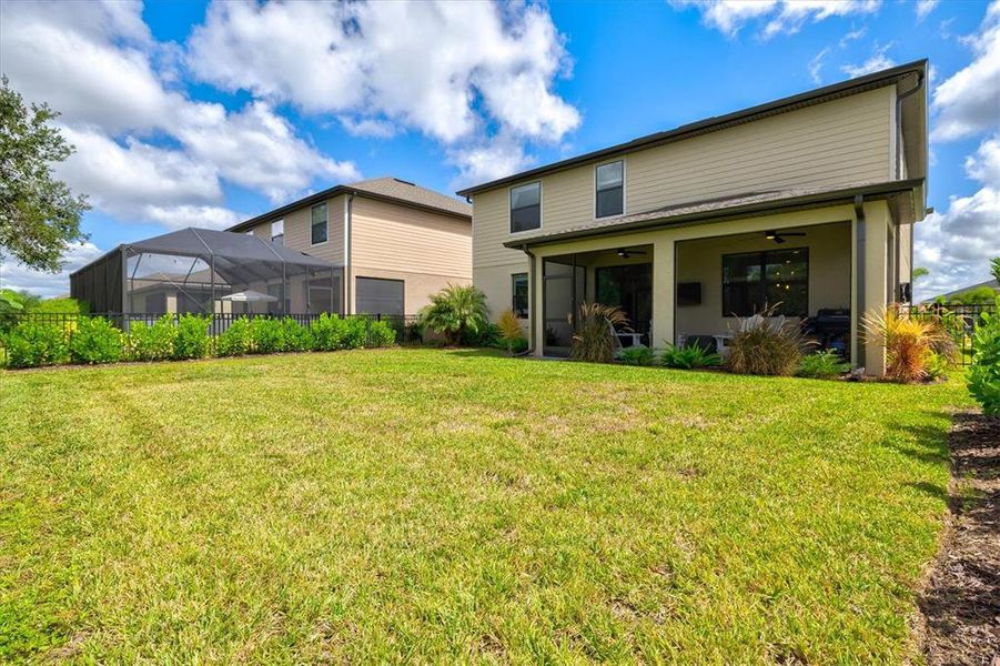 Exterior details and patio area of a home in , Port Charlotte (Image 23).
