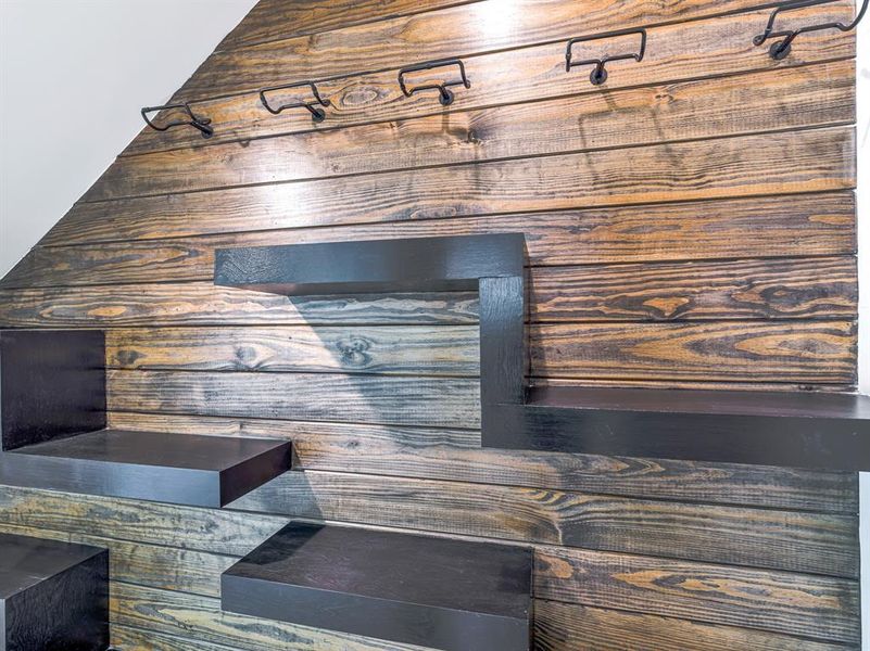 Image 10 of a home in .