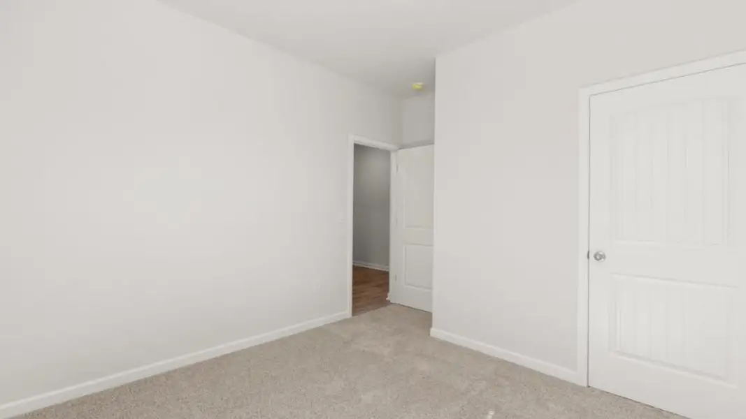 Spacious, unfurnished interior of a new home in Oconee Overlook, Gainesville (Image 10). Spacious, unfurnished interior of a new home in Oconee Overlook, Gainesville (Image 10).