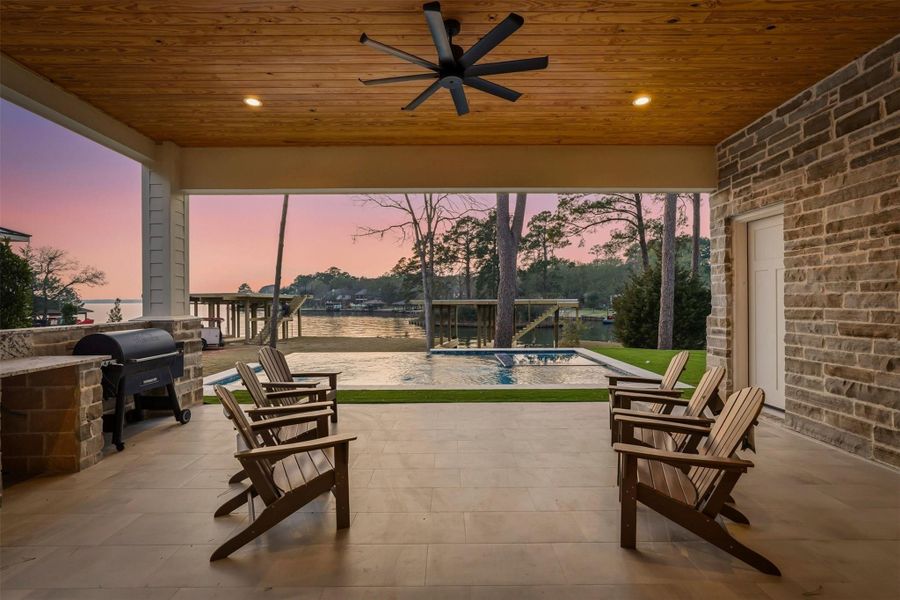 Exterior details and patio area of a home in , Willis (Image 20).
