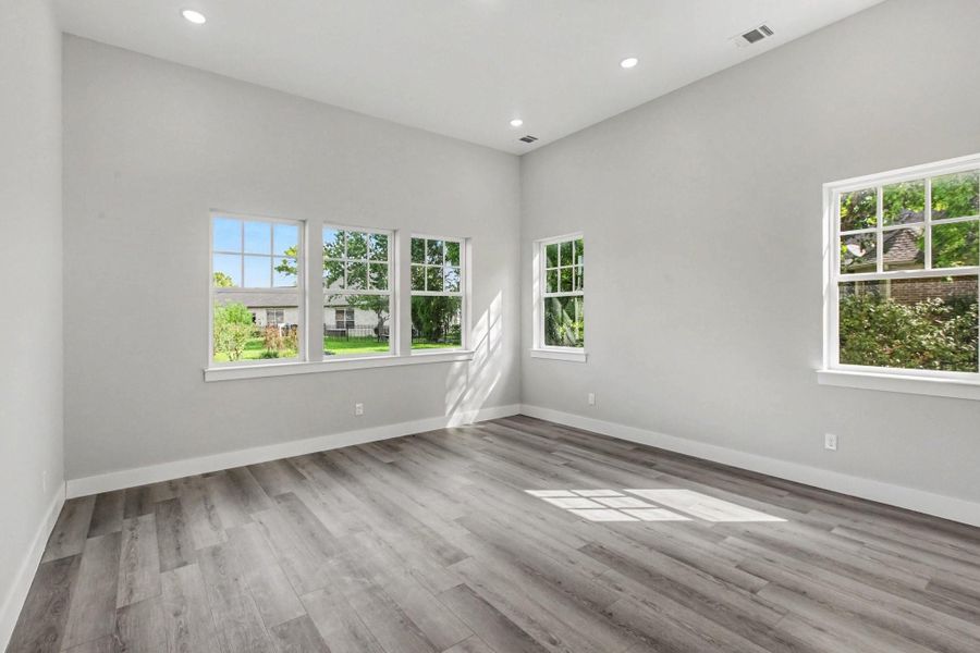 Spacious, unfurnished interior of a new home in , Montgomery (Image 24).