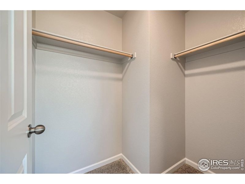 Spacious, unfurnished interior of a new home in , Longmont (Image 17).