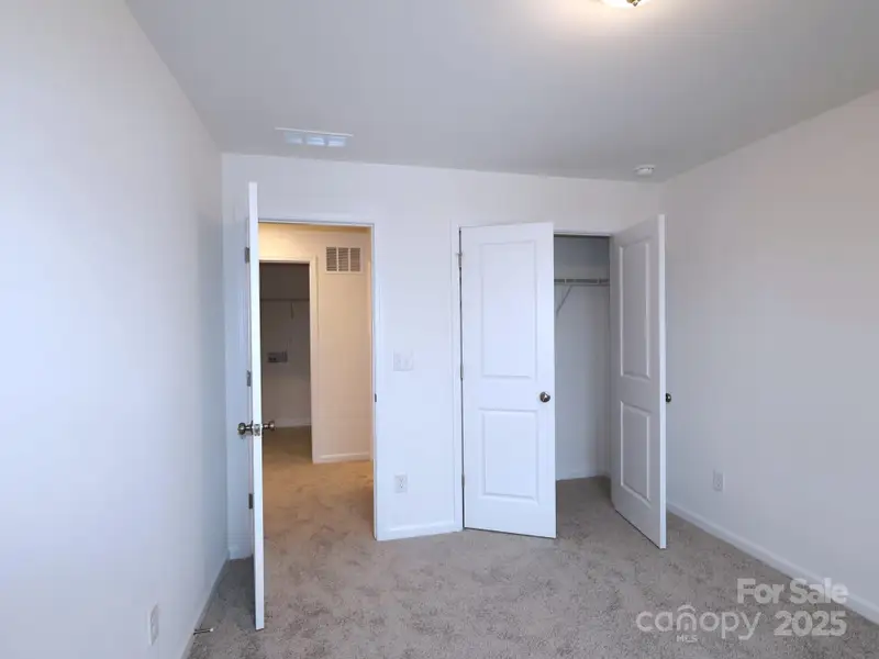 Secondary bedroom Secondary bedroom