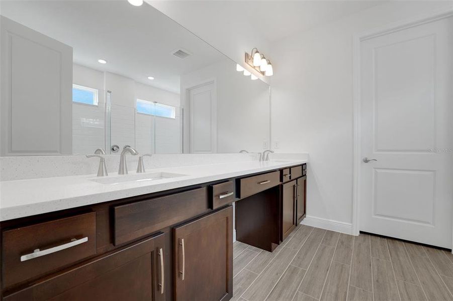 Furnished interior view inside a new home in Seaire, Parrish (Image 11).