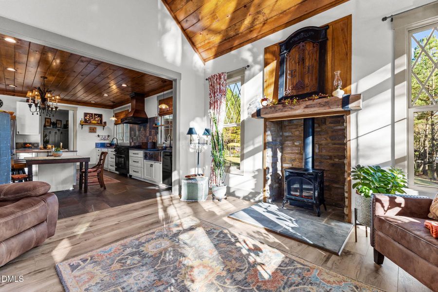 20-web-or-mls-AZ3A8434