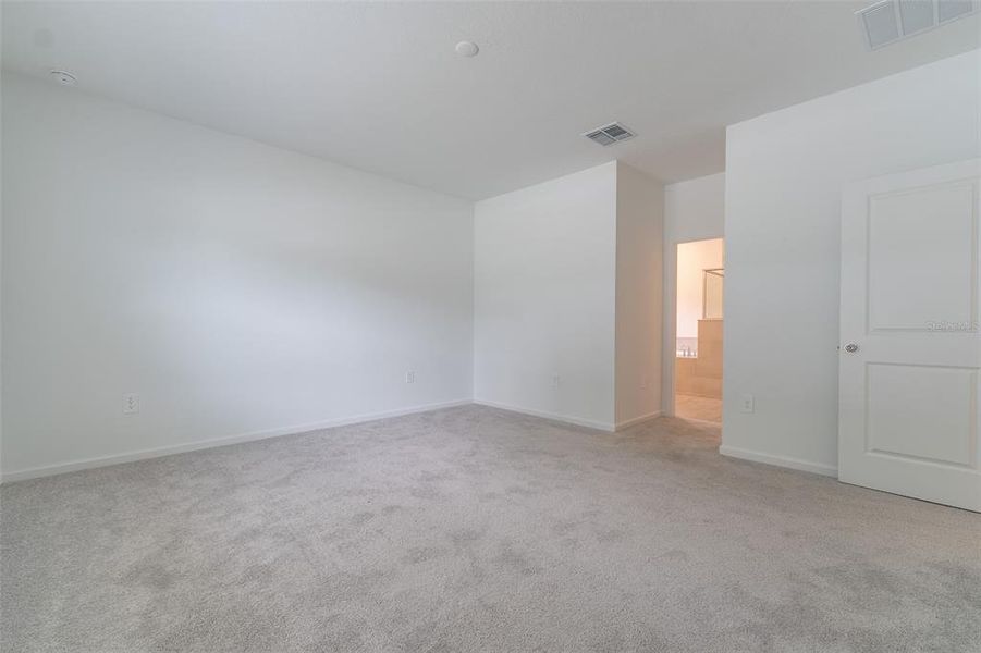 Spacious, unfurnished interior of a new home in Pioneer Ranch, Ocala (Image 29). Spacious, unfurnished interior of a new home in Pioneer Ranch, Ocala (Image 29).