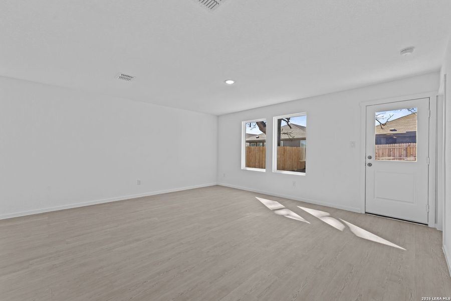 Spacious, unfurnished interior of a new home in Friendship Oaks, Fredericksburg (Image 11). Spacious, unfurnished interior of a new home in Friendship Oaks, Fredericksburg (Image 11).