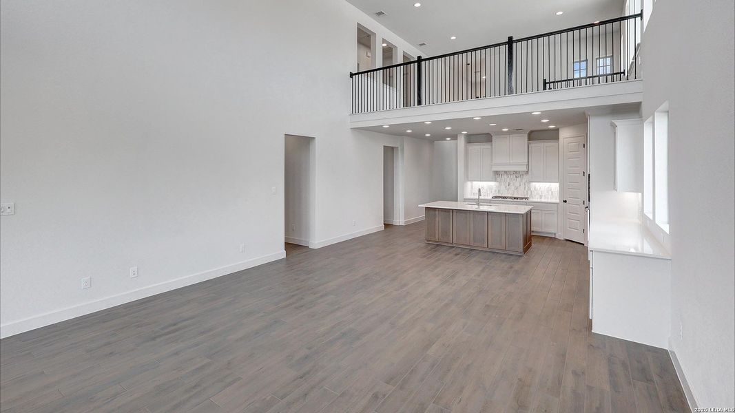 Spacious, unfurnished interior of a new home in Briggs Ranch, San Antonio (Image 23).