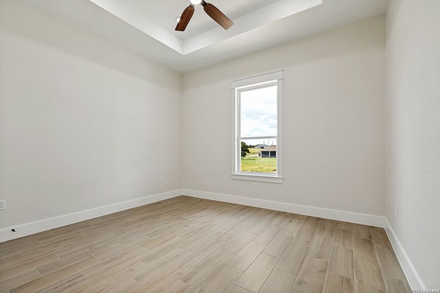 Spacious, unfurnished interior of a new home in , La Vernia (Image 30). Spacious, unfurnished interior of a new home in , La Vernia (Image 30).