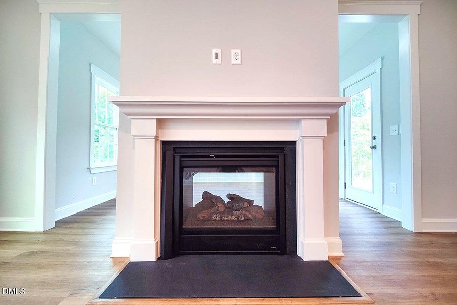 MG_lot48_Somerset_elvF_1087_Fairhaven_Dr