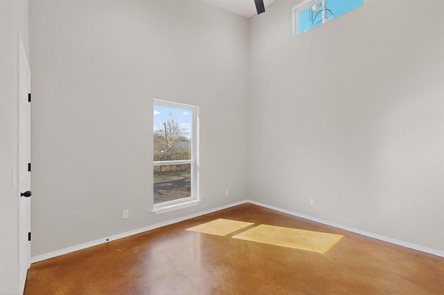 Spacious, unfurnished interior of a new home in , Paris (Image 15).