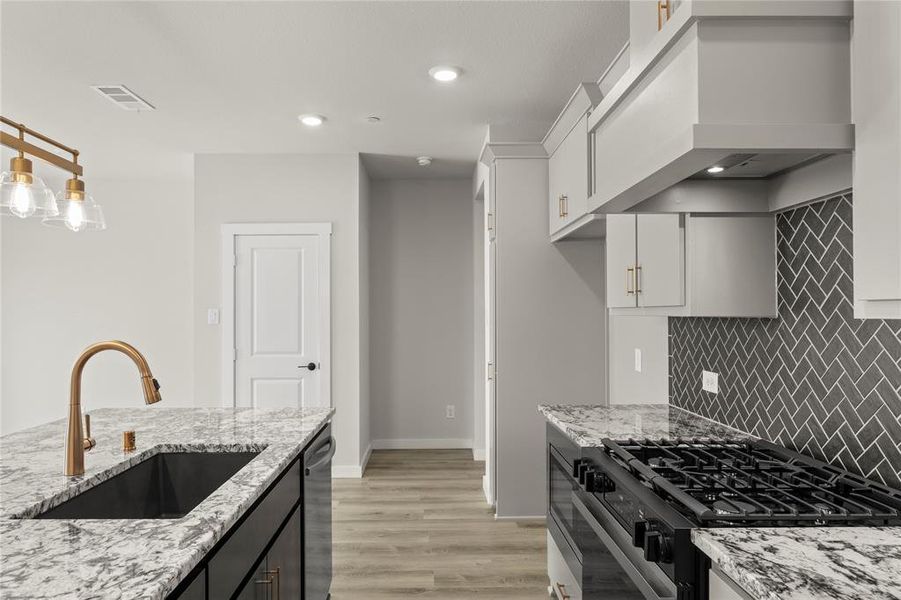 05. 2902 Wheelhouse - Kitchen (3) 05. 2902 Wheelhouse - Kitchen (3)