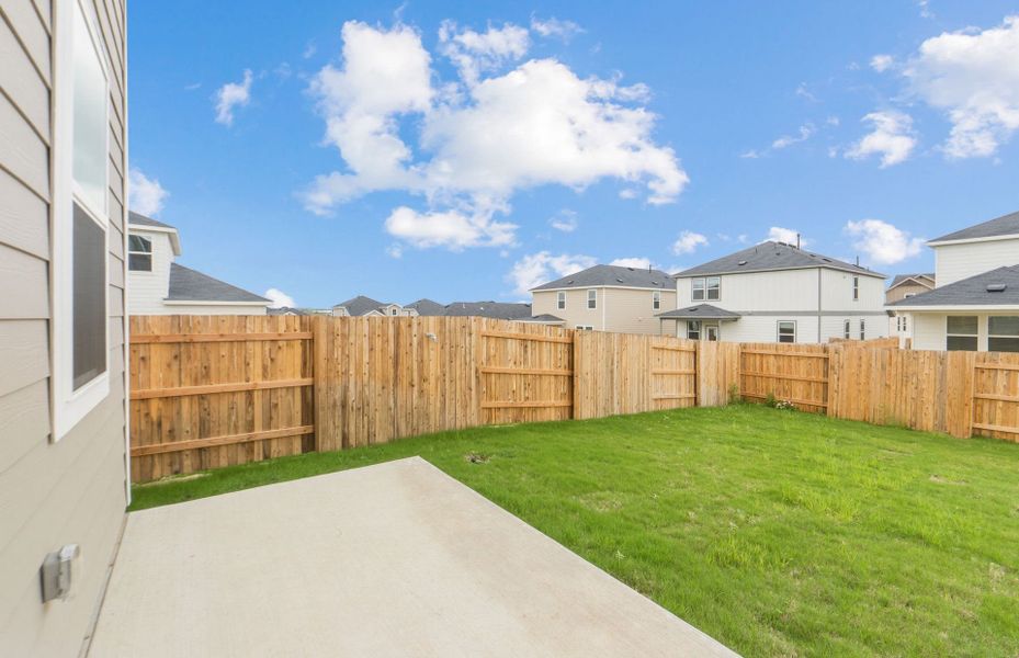 Exterior details and patio area of a home in Sunfield, Buda (Image 27).