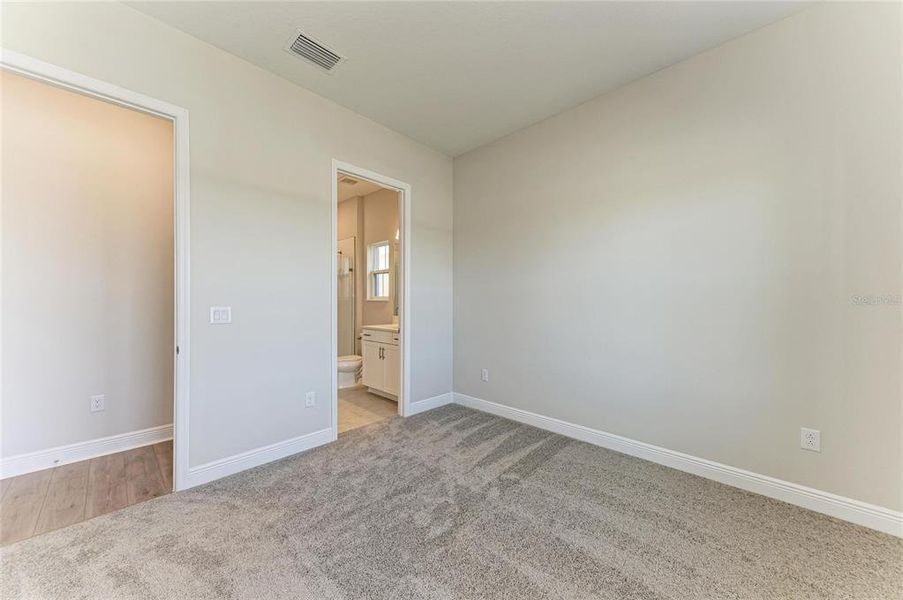 Spacious, unfurnished interior of a new home in Oakfield, Parrish (Image 38).