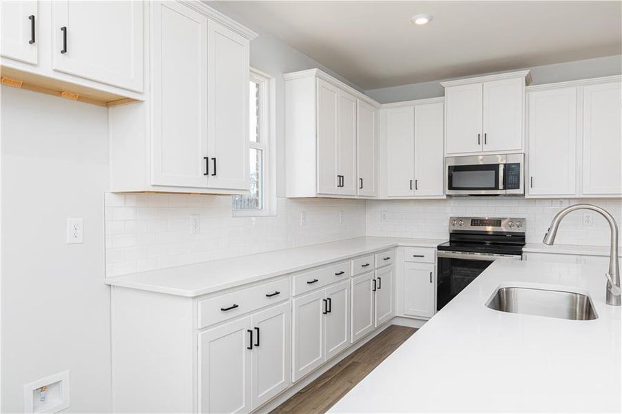 Furnished interior view inside a new home in Darlington, Loganville (Image 9). Furnished interior view inside a new home in Darlington, Loganville (Image 9).