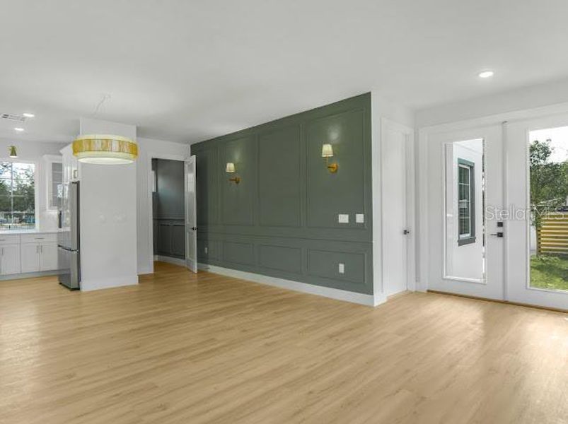 Spacious, unfurnished interior of a new home in , Oakland (Image 21).