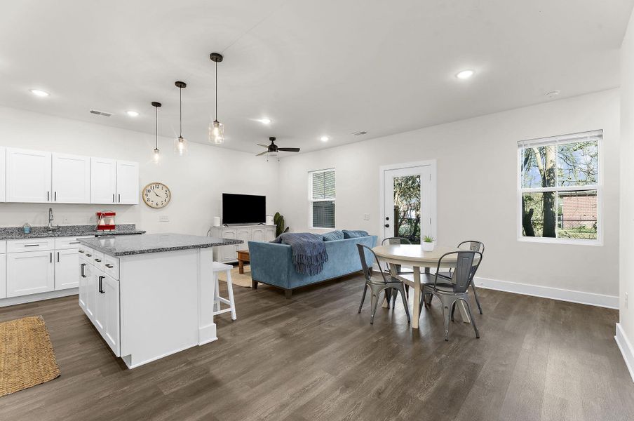 Furnished interior view inside a new home in , Hanahan (Image 5).