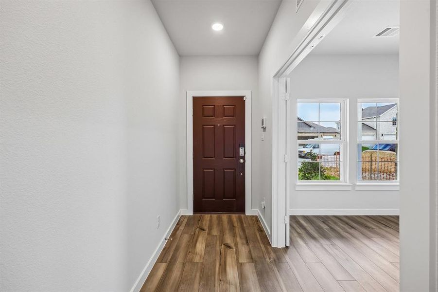 Spacious, unfurnished interior of a new home in Overland Grove, Forney (Image 24).