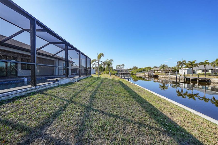 Community amenities in , Port Charlotte (Image 37).