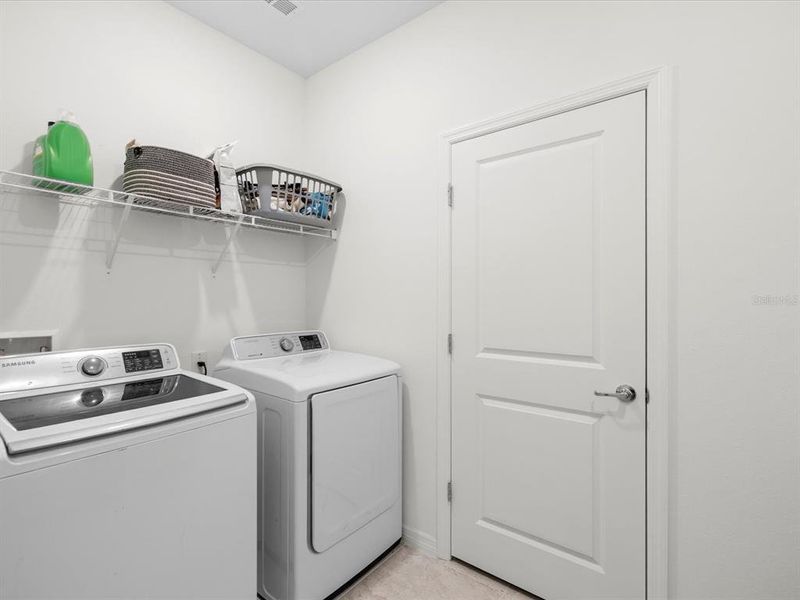 Furnished interior view inside a new home in , Land O' Lakes (Image 14).